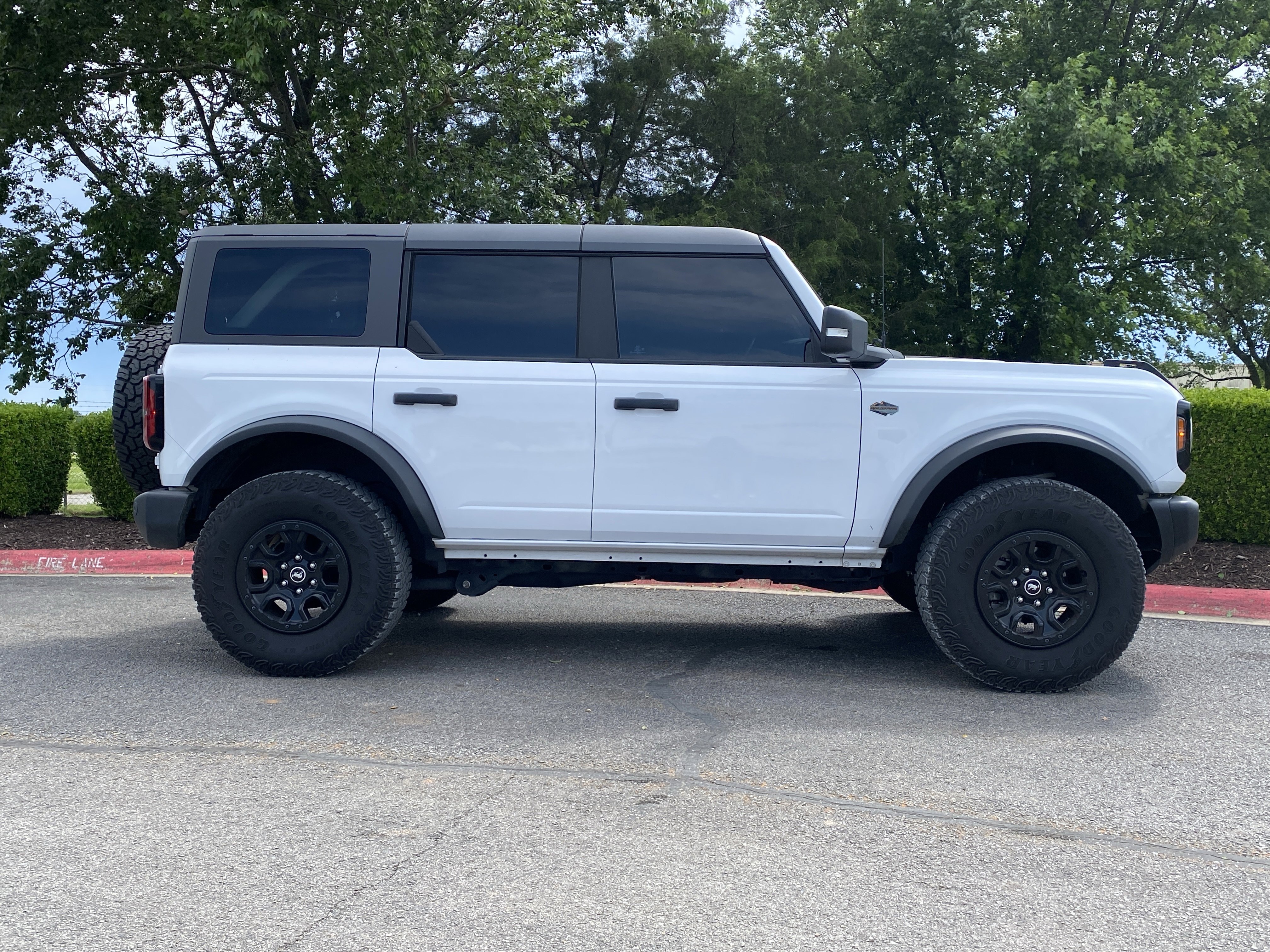 ford bronco 4-door 2023 1FMEE5DP7PLB75880 image ford bronco 4-door 2023 1FMEE5DP7PLB75880 image